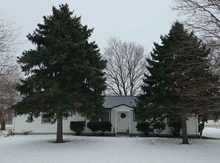 1271 Perry Rd, Pavilion, NY 14525