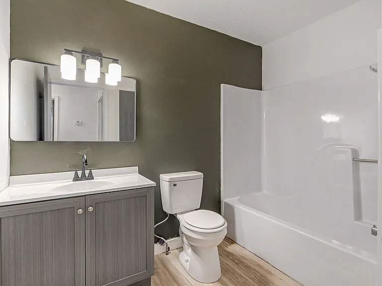 1221 S Park Ave #15 — Photo 13