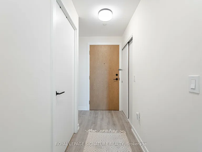 2300 Saint Clair Ave W #815 — Photo 6