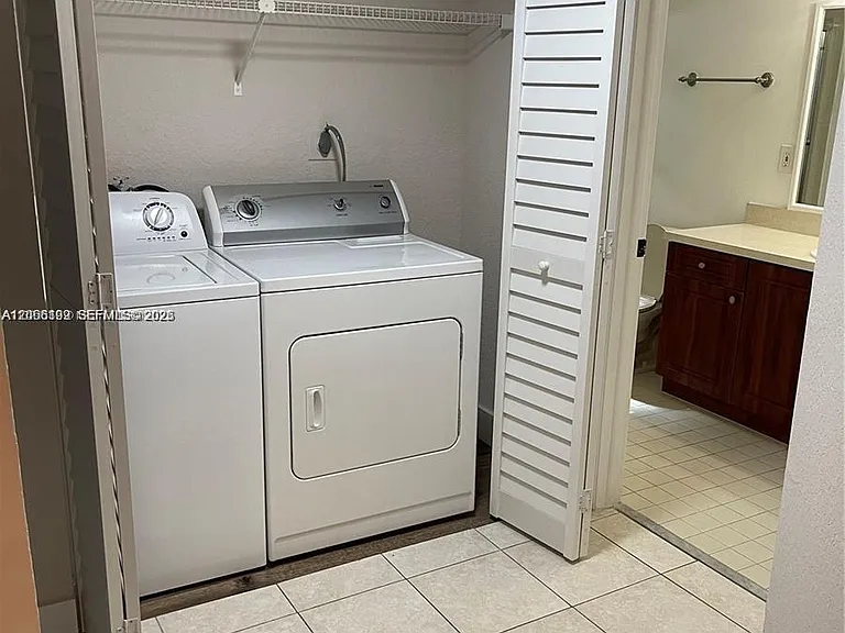8225 Lake Dr #108 — Photo 9