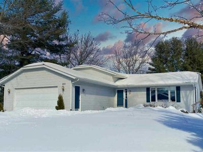 201 Winesap St SW, Poplar Grove, IL, 61065