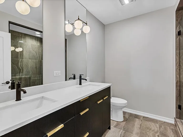 4917 S Champlain Ave #2 — Photo 13