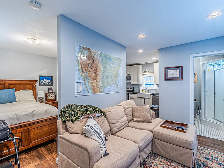 5301 Belmont Ave #2512 — Photo 3