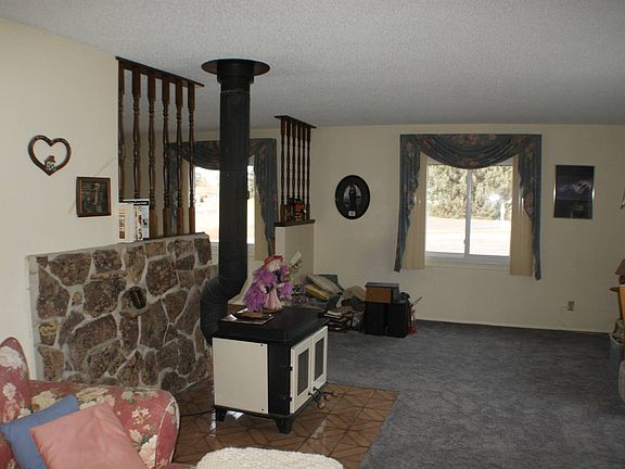 4th image of 1708 W Hill Rd