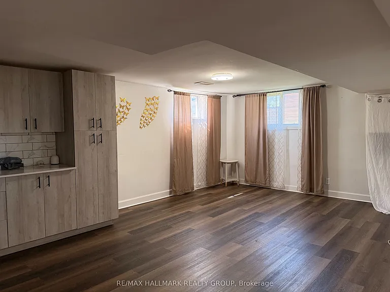 3755 Albion Rd — Photo 5