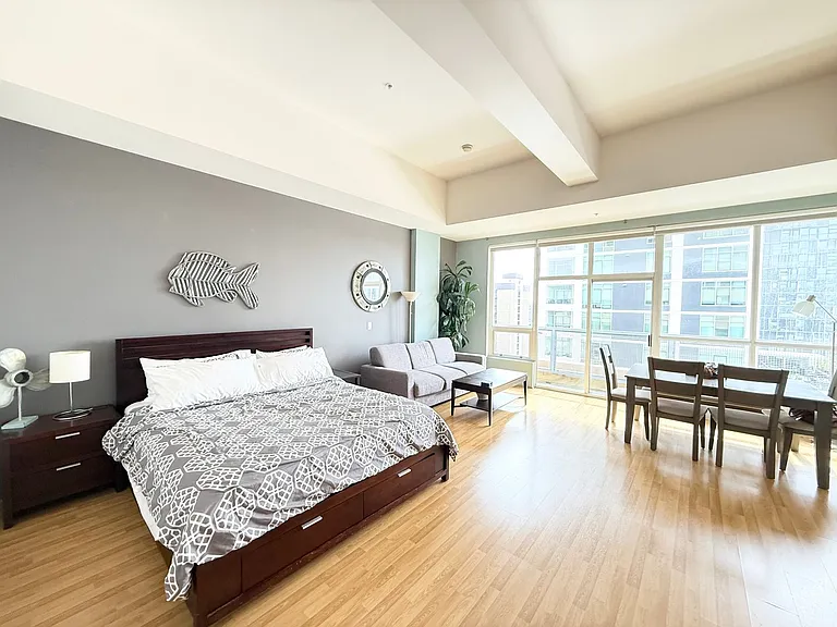 350 W Ash St #806 — Photo 6
