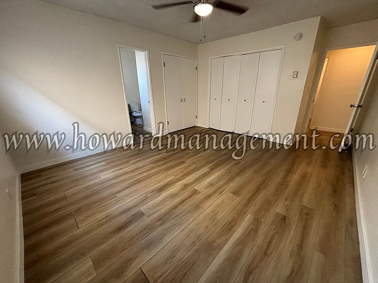 01302EU — Photo 11