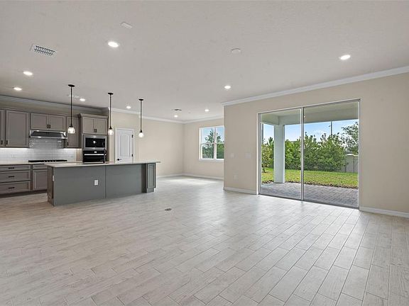 3rd image of 10245 PARK ESTATES AVENUE
