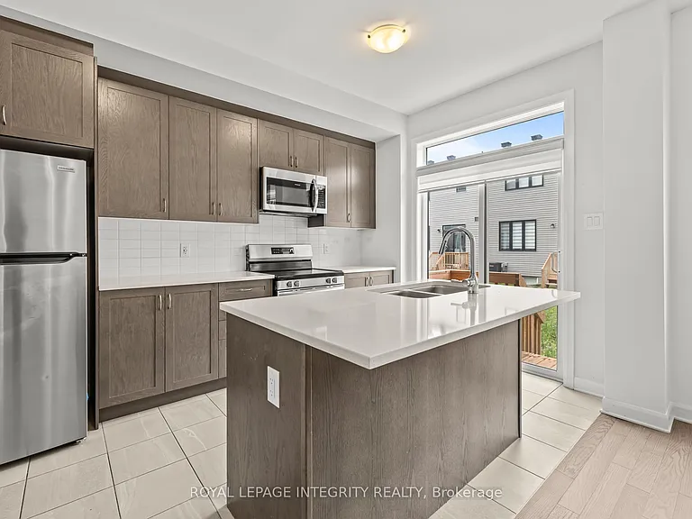 78 Osler St — Photo 8