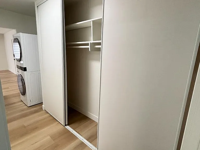 Unit Photo