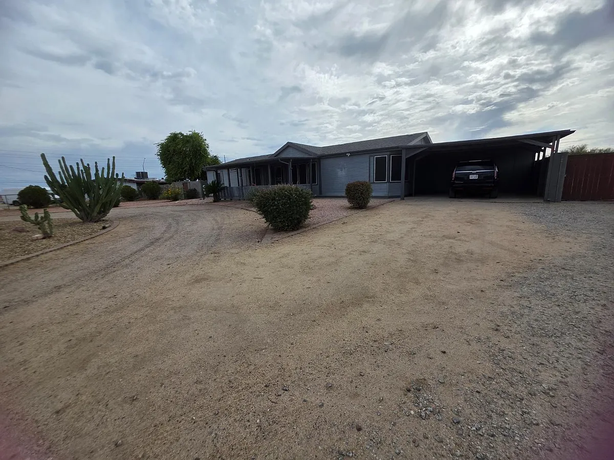 Property Photo - 1612 N 201st Ave
