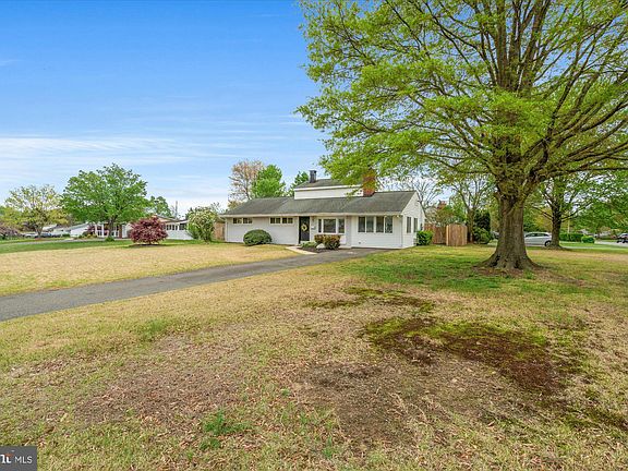 2nd image of 6301 Cottonwood Dr