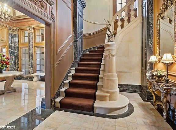 4th image of 3314 N Lake Shore Dr APT 6D