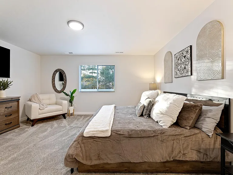 3917 N Amberwood Ave — Photo 13
