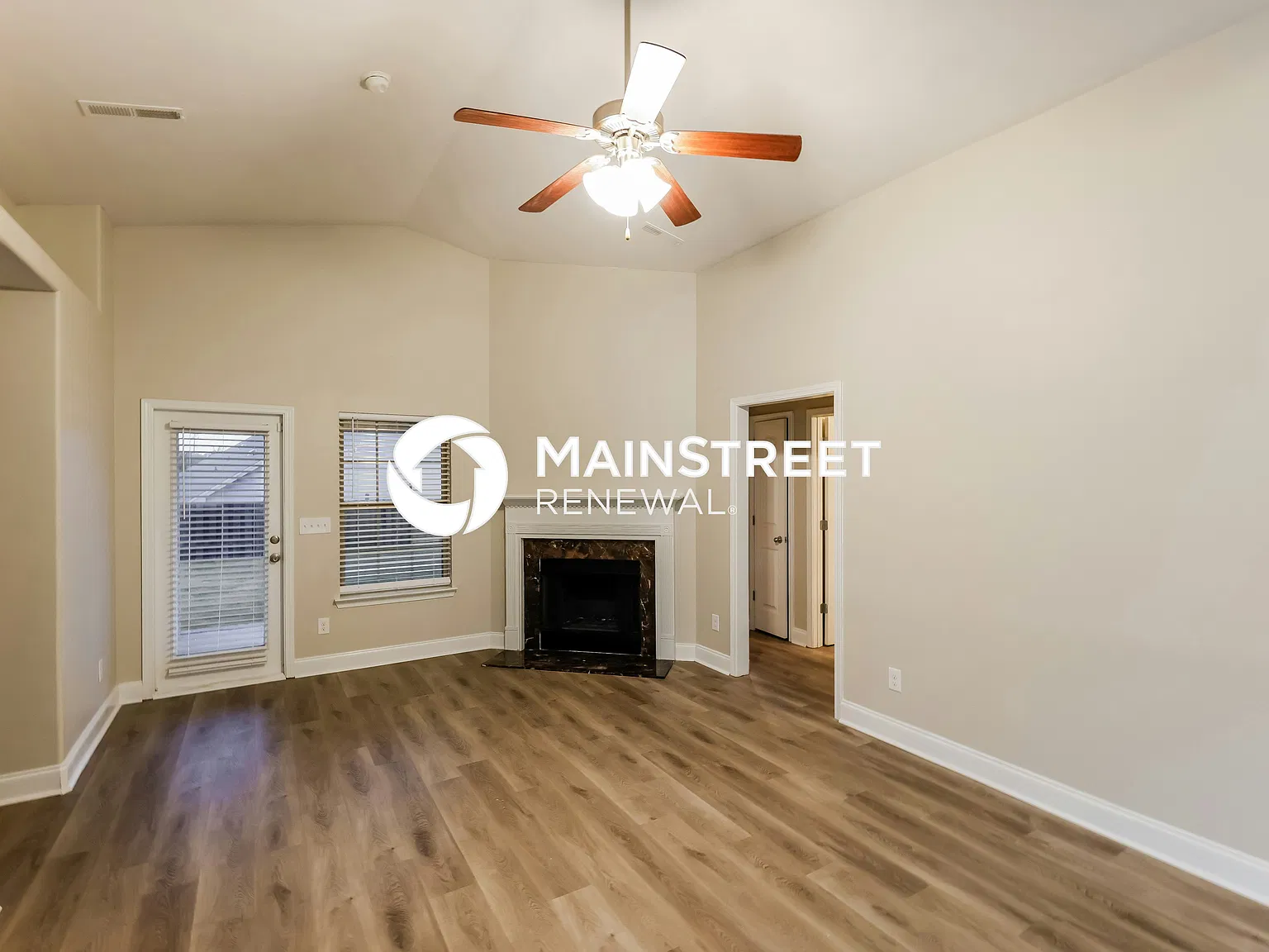 296 Ivy Hills Cir — Photo 3