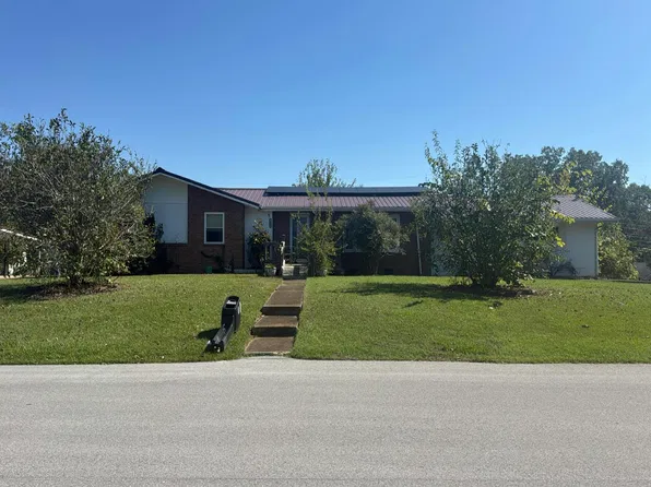 1302 Durham Dr, Chattanooga, TN 37421