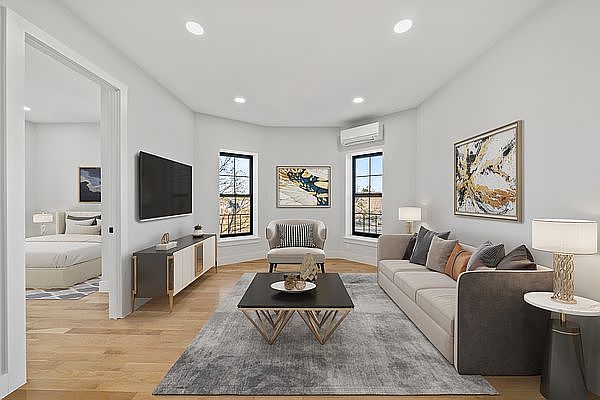 1st image of 285 Quincy St APT 3C