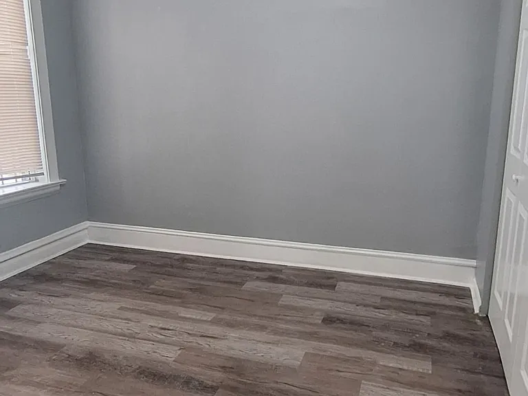 6629 S Green St — Photo 3