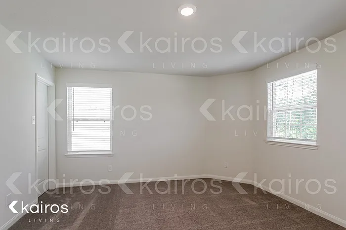 10730 Hillside Creek Dr — Photo 10