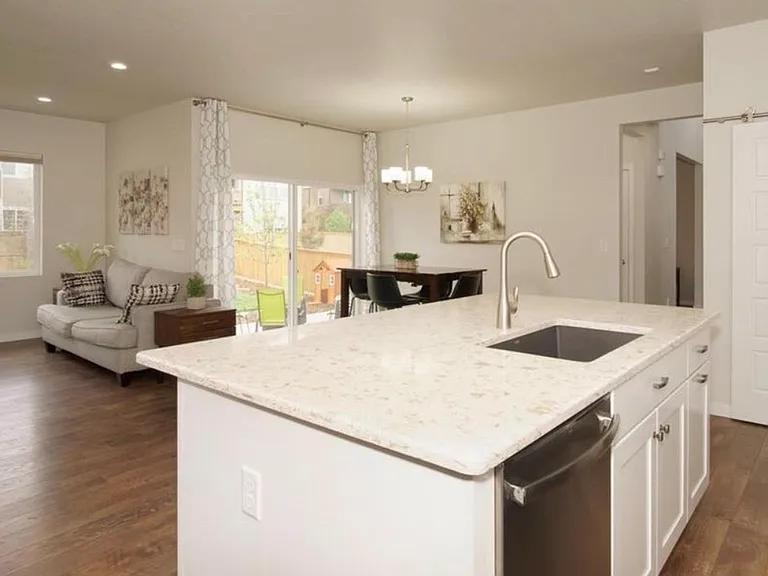 14212 Mosaic Ave — Photo 4