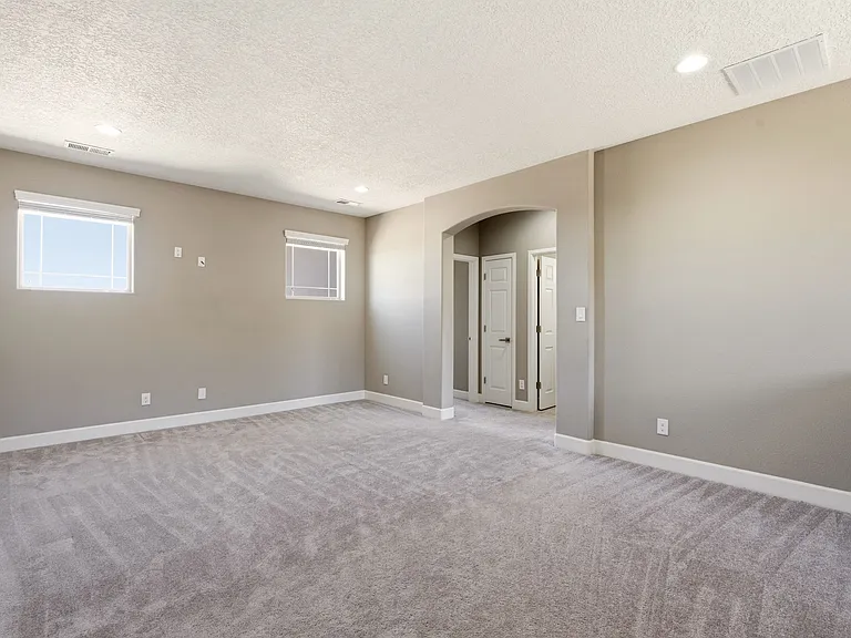 1504 Challedon Dr SE — Photo 40