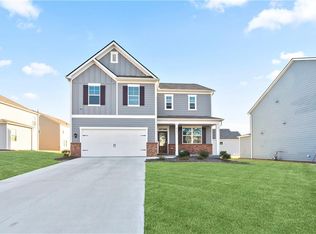 7771 Bleusparrow Dr, Fairburn, GA 30213