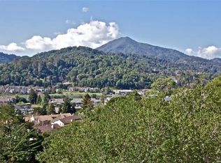 565 Via Casitas Ave APT 11, Kentfield, CA 94904