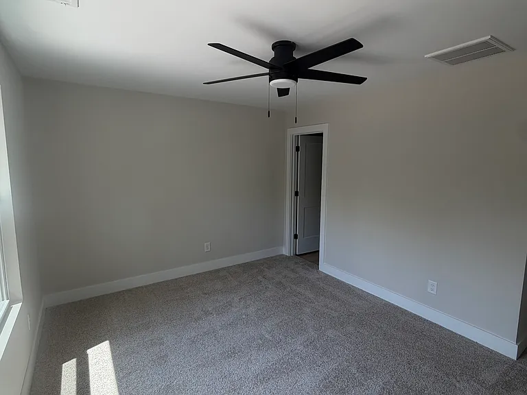 212 N Yadkin Ave #A — Photo 14