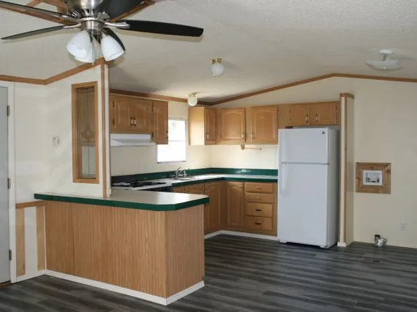 1700 Dechant Rd #10DECHANT, Hays, KS 67601