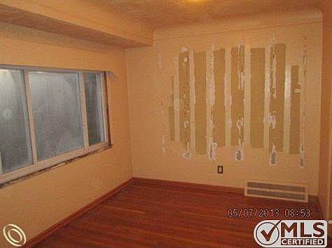 huntington din rm.JPG