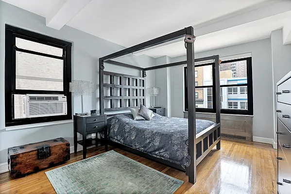 Sold by Patrick Quagliano, LREB | media 4