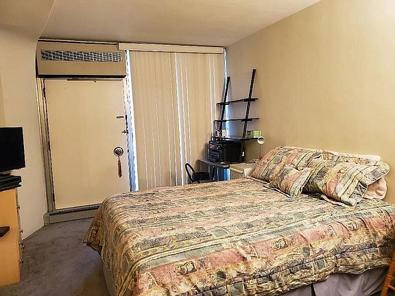 5th image of 300 N State St Floor 44