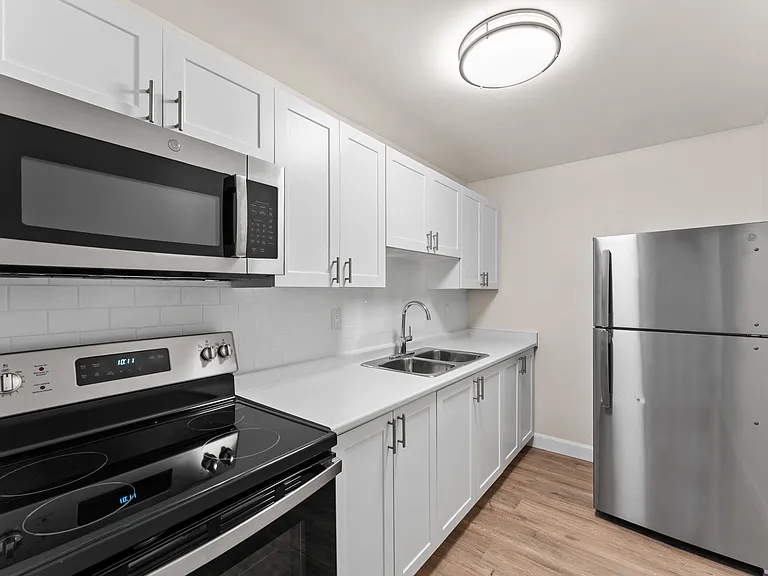 15 Sympatica Cres — Photo 19