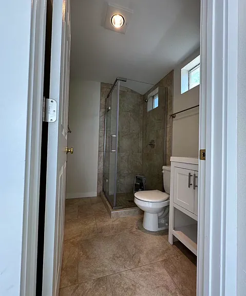 4226 7th Ave NE #7 — Photo 5