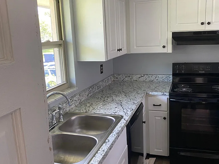 106 Fairway Ct — Photo 16