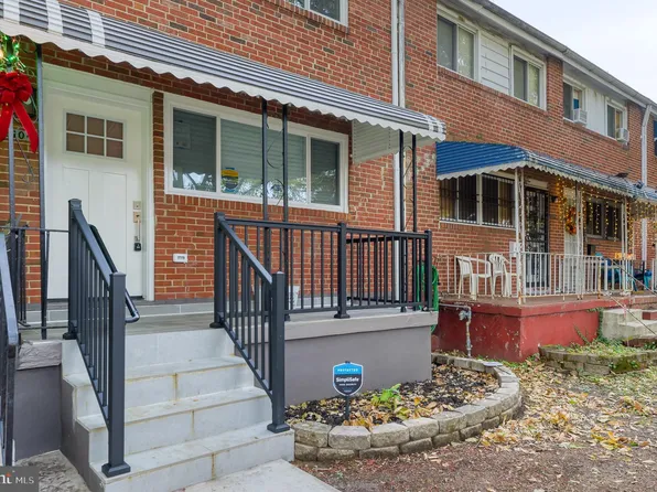 2104 Braddish Ave, Baltimore, MD 21216
