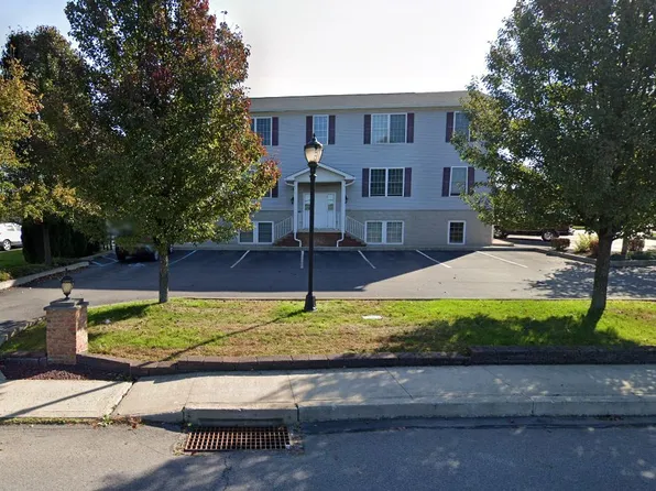 913 Dunmore St, Scranton, PA 18512