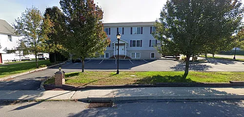 913 Dunmore St Photo 1