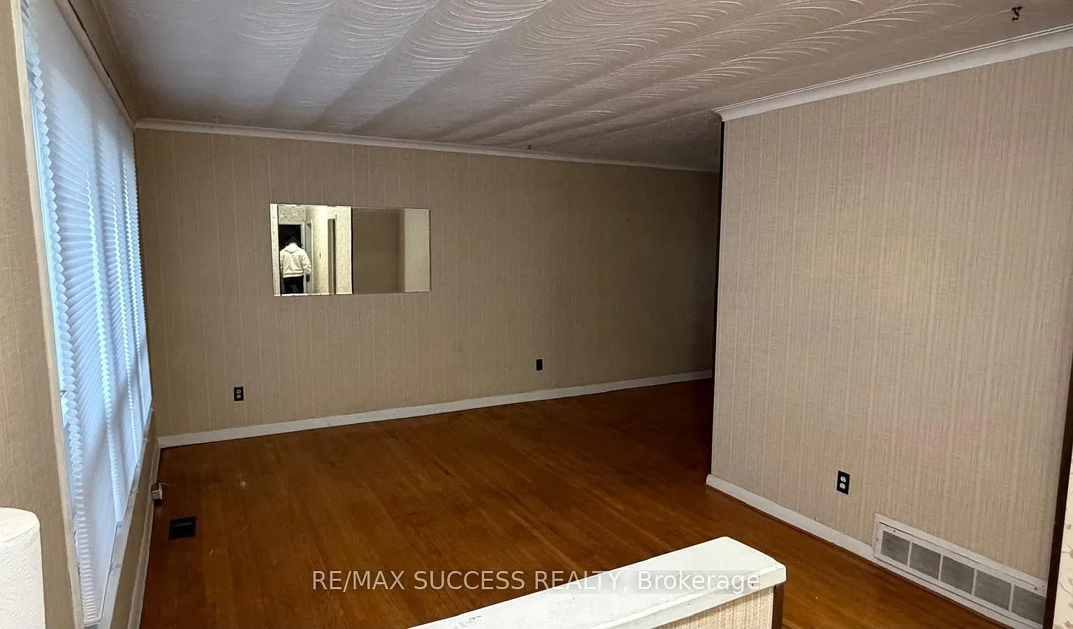 3 bed, $2,950 — Photo 4