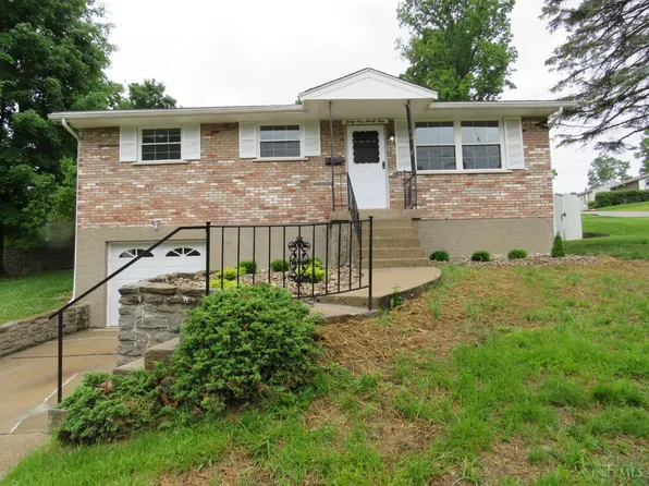 3199 Mary Jane Dr, Cincinnati, OH 45211
