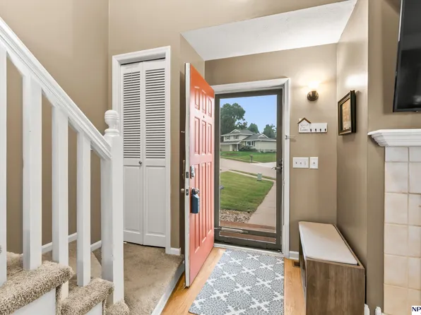 3712 Gayle Ave, Bellevue, NE 68123