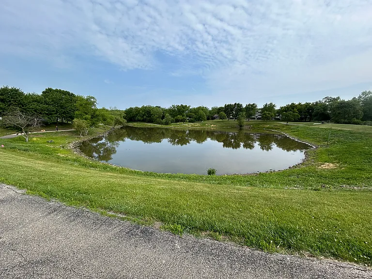 825 Benridge Ct — Photo 20