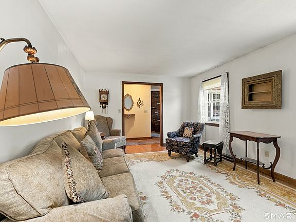5th image of 586 Laning Street