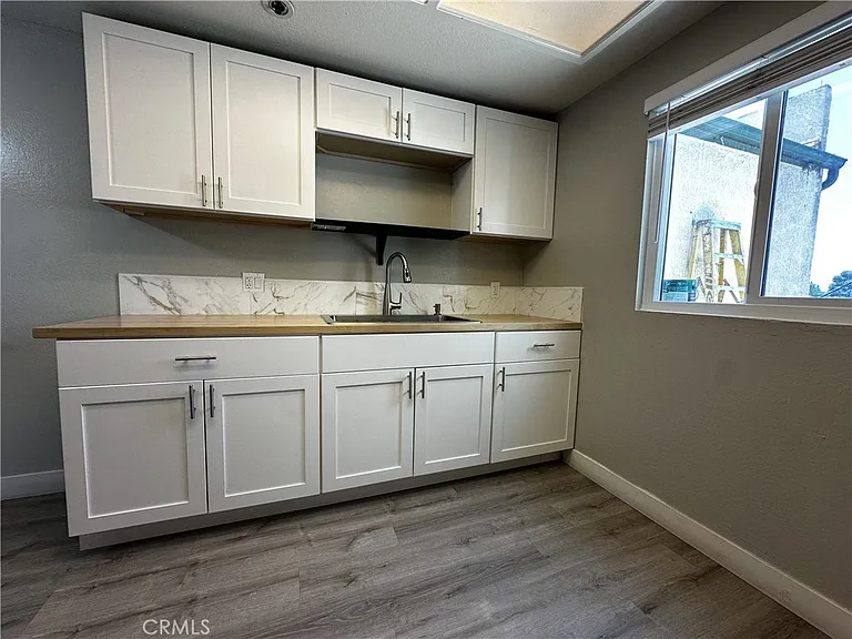 710 W Washington Ave #200 — Photo 4