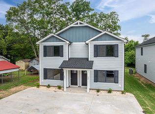 124 4th St SE, Hickory, NC 28602