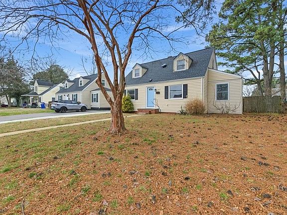 3rd image of 8037 Crescent Rd