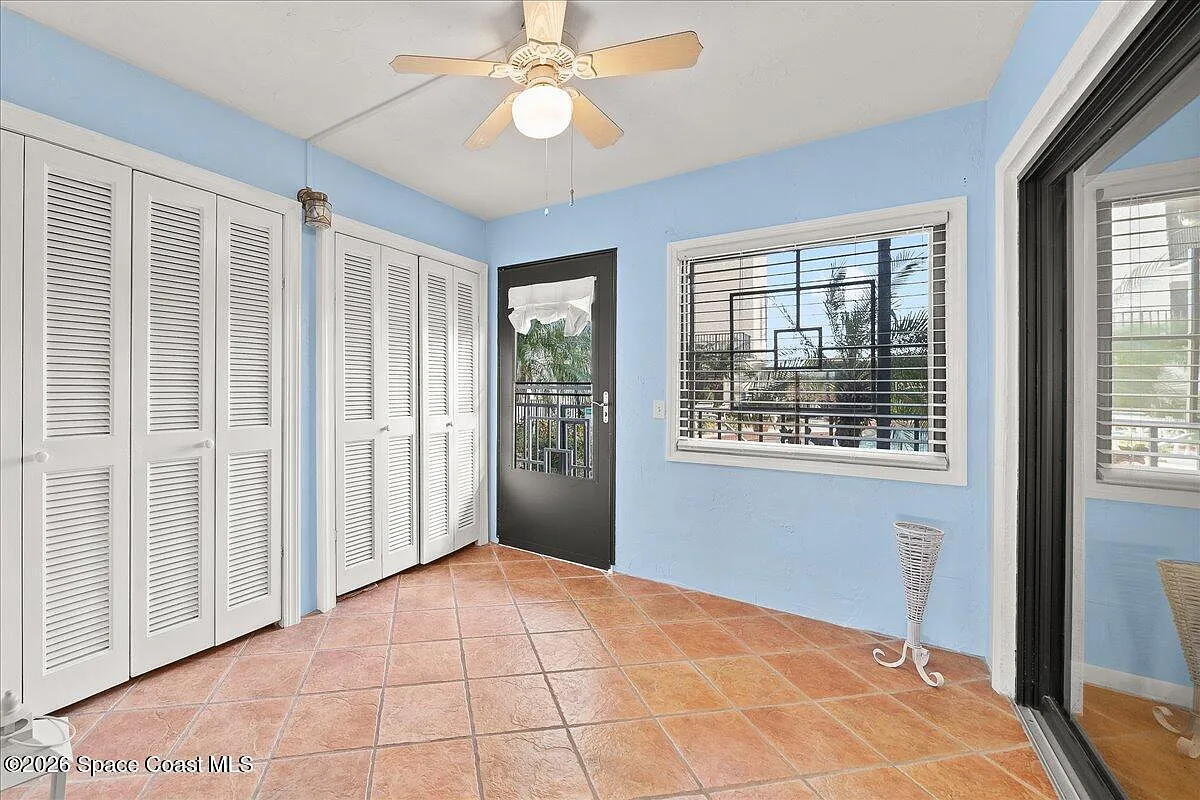 2 bed, 2.0 bath, 1236 sqft, $3,000 — Photo 4