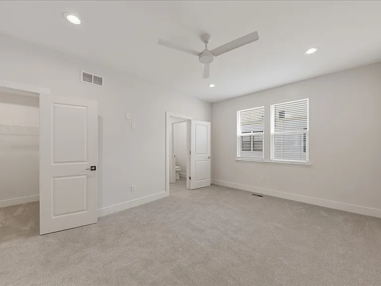 3908 Edwards Rd — Photo 38