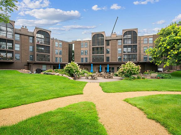 2nd image of 8441 Irwin Rd APT 110