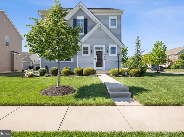 12029 Spring Beauty Rd, Bristow, VA 20136